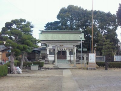 近所の神社