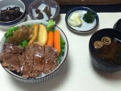 ステーキ丼