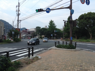 老松公園前交差点